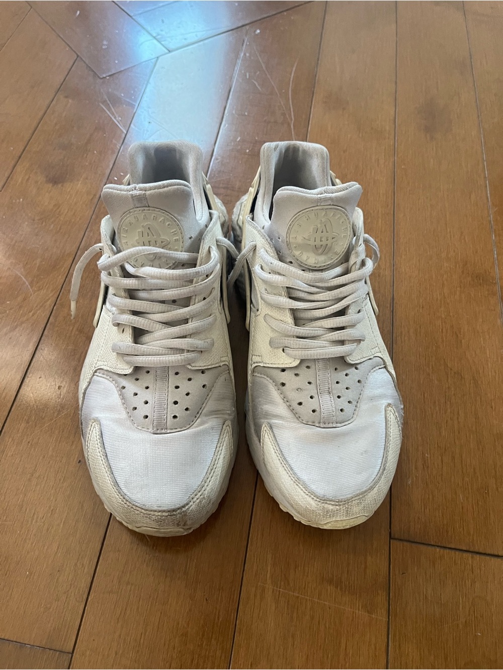 Nike huarache Low-Top Sneakers with Subtle Silver Swoosh